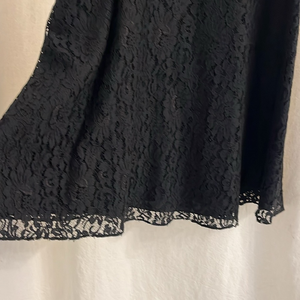 Ann Taylor size 8 P black semi formal lace dress - Picture 4 of 7